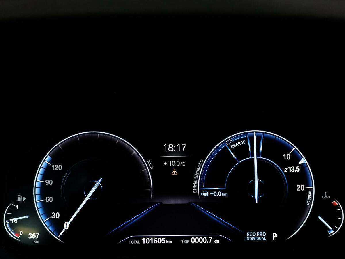 BMW 5 серии 2018 года с пробегом. Фото: #24