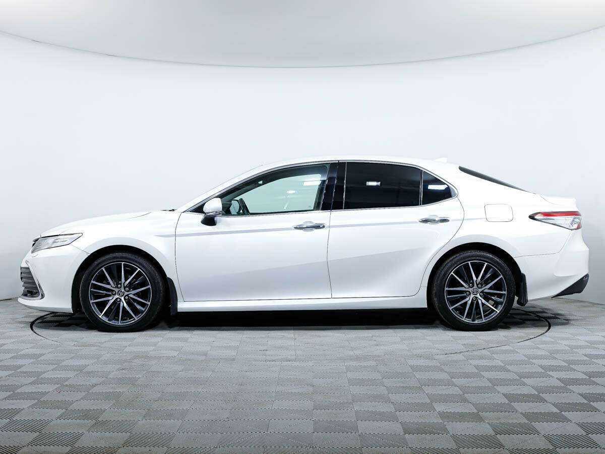 Toyota Camry 2021 года с пробегом. Фото: #6