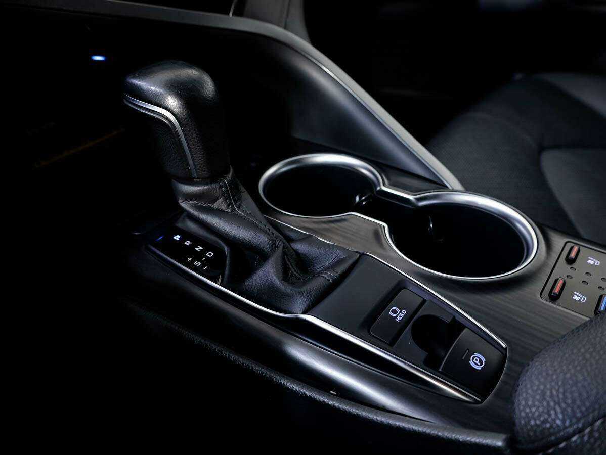 Toyota Camry 2021 года с пробегом. Фото: #28