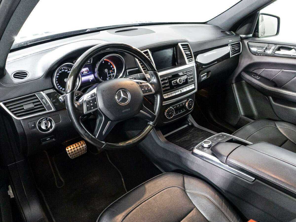 Mercedes-Benz GL-Класс 2015 года с пробегом. Фото: #10