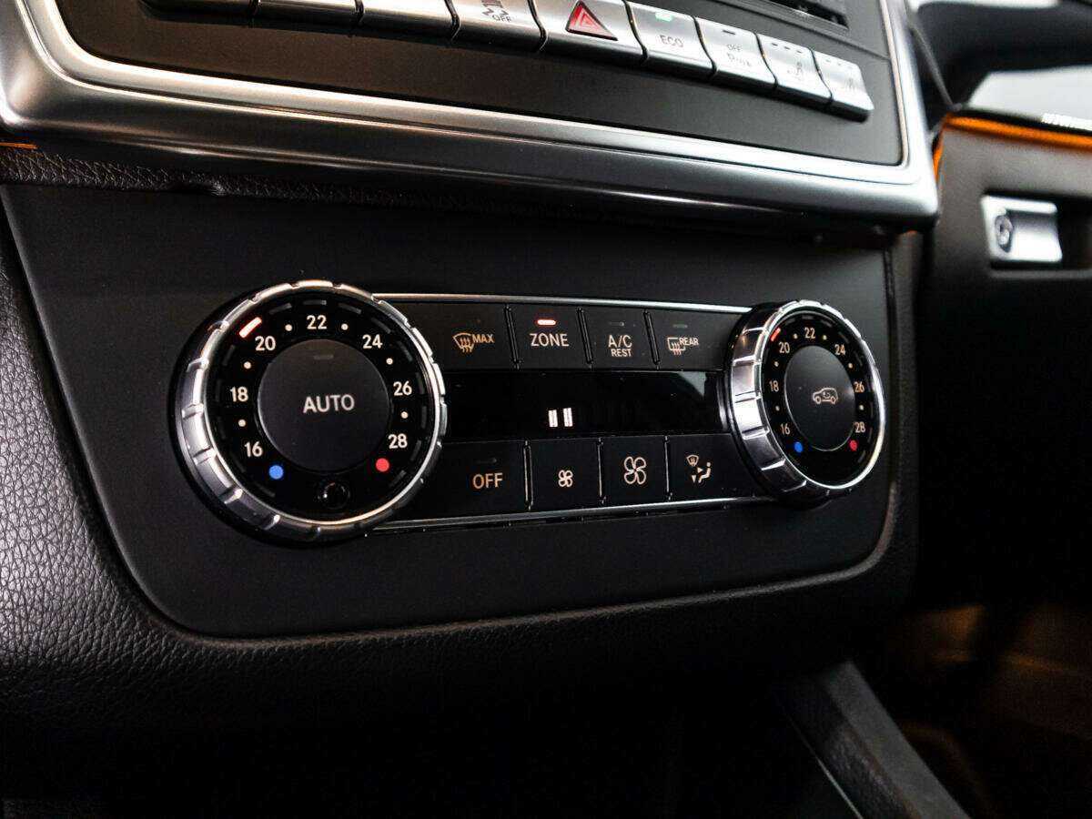 Mercedes-Benz GL-Класс 2015 года с пробегом. Фото: #18