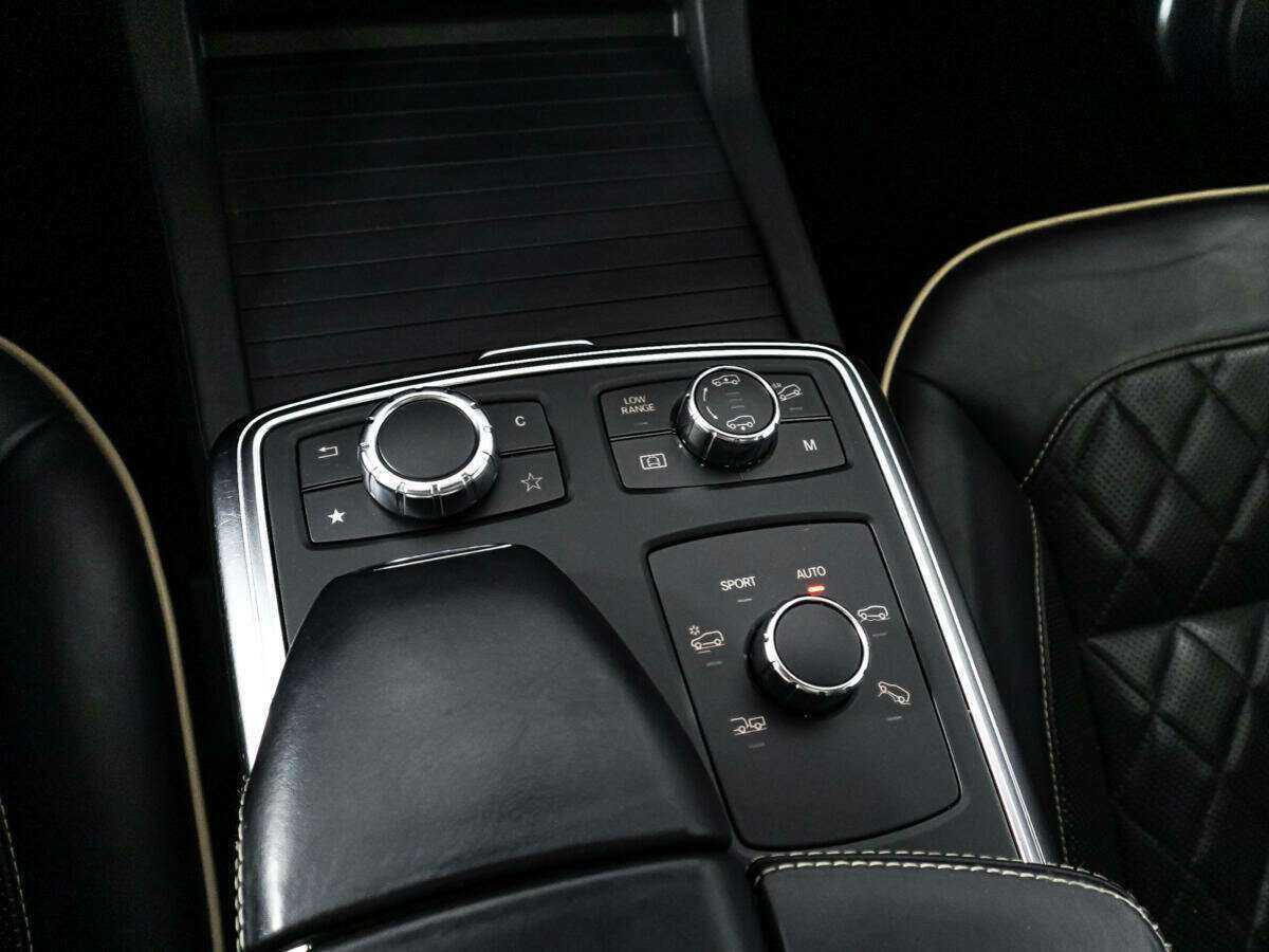 Mercedes-Benz GL-Класс 2014 года с пробегом. Фото: #20