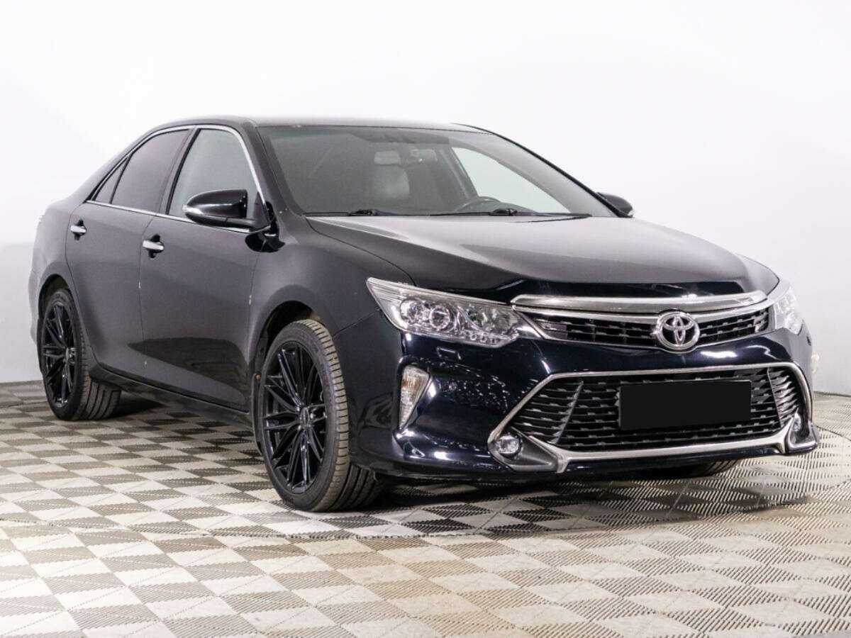 Toyota Camry 2017 года с пробегом. Фото: #2