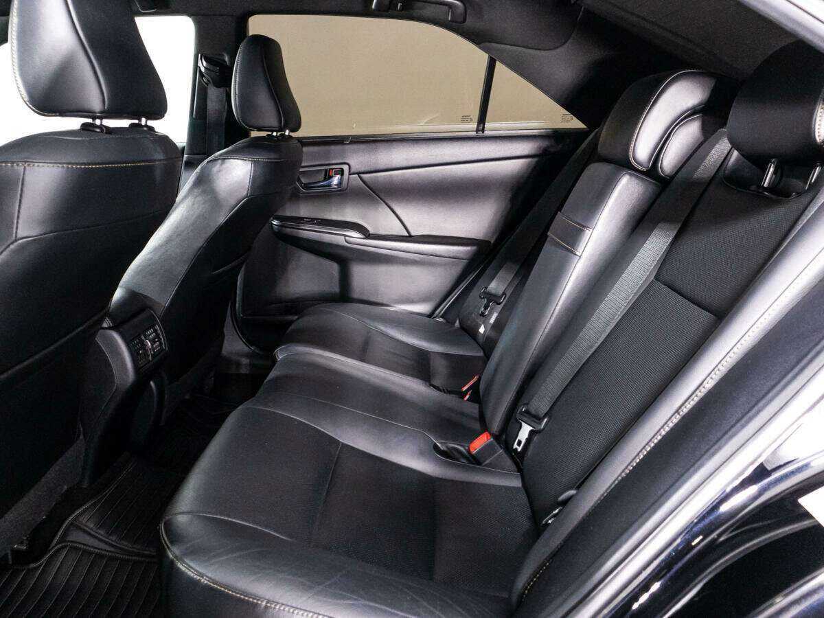 Toyota Camry 2017 года с пробегом. Фото: #9