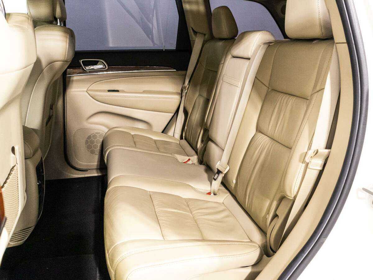 Jeep Grand Cherokee 2011 года с пробегом. Фото: #8