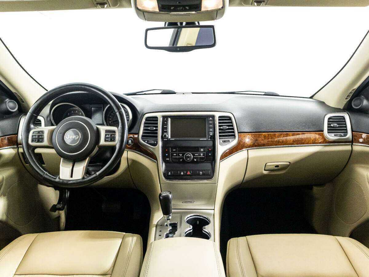 Jeep Grand Cherokee 2011 года с пробегом. Фото: #11