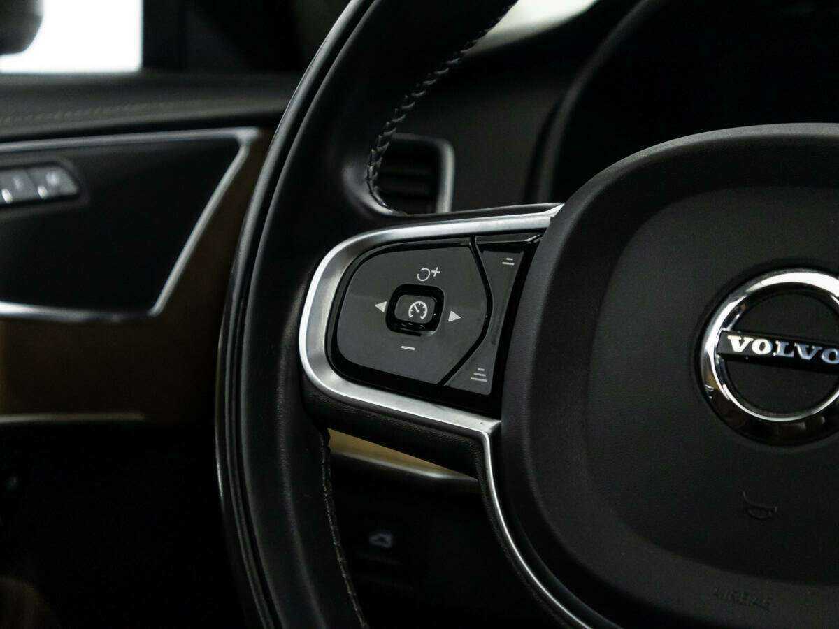 Volvo XC90 2019 года с пробегом. Фото: #19