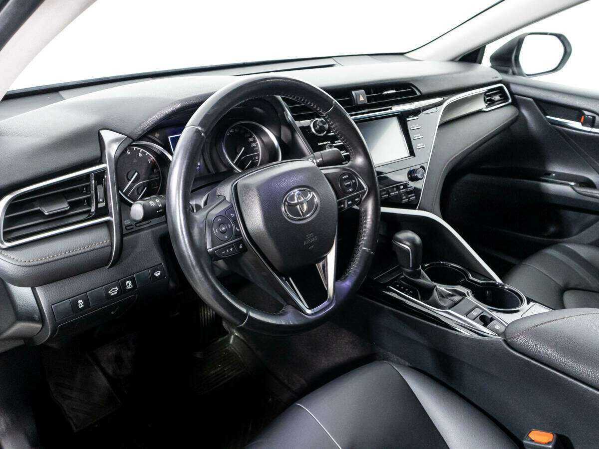 Toyota Camry 2019 года с пробегом. Фото: #10