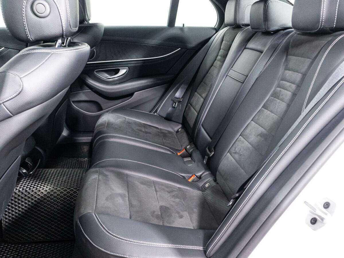 Mercedes-Benz E-Класс 2021 года с пробегом. Фото: #9