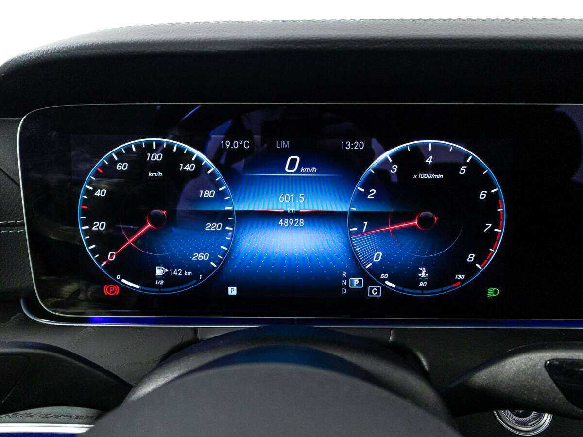 Mercedes-Benz E-Класс 2021 года с пробегом. Фото: #11