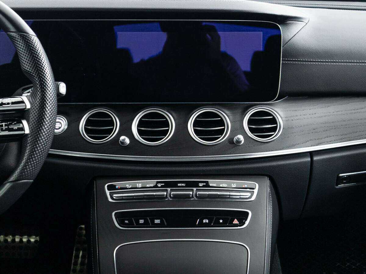 Mercedes-Benz E-Класс 2021 года с пробегом. Фото: #13