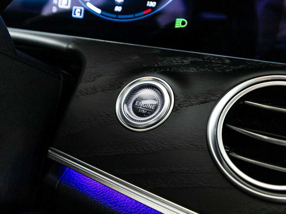 Mercedes-Benz E-Класс 2021 года с пробегом. Фото: #17