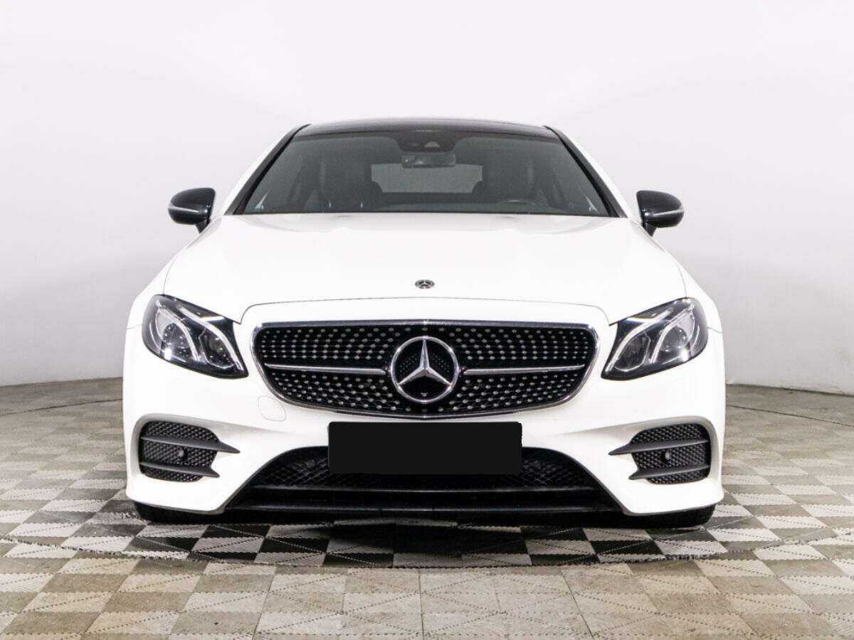 Mercedes-Benz E-Класс 2017 года с пробегом. Фото: #1