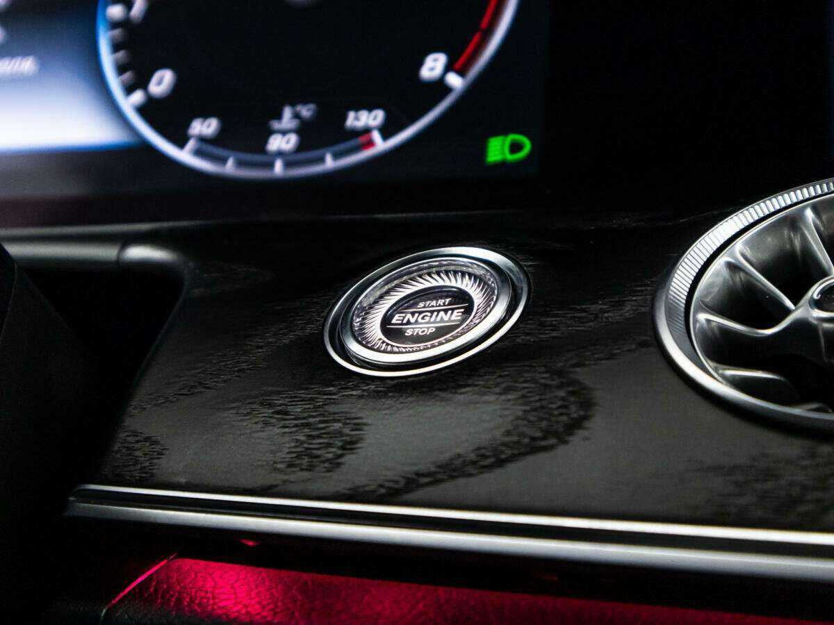 Mercedes-Benz E-Класс 2017 года с пробегом. Фото: #15