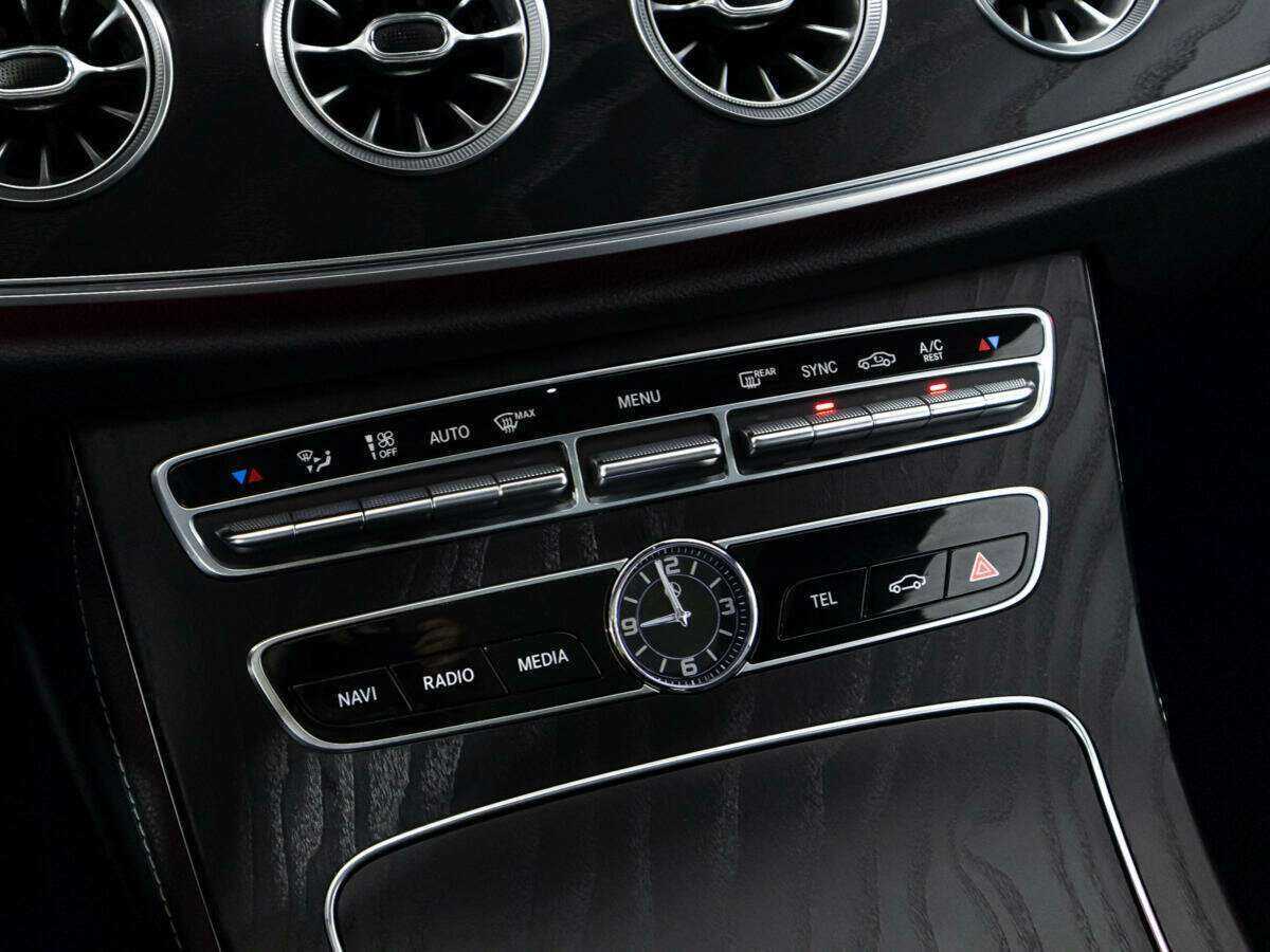 Mercedes-Benz E-Класс 2017 года с пробегом. Фото: #16