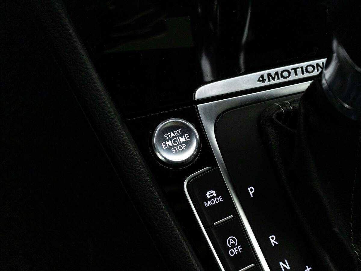 Volkswagen Golf R 2014 года с пробегом. Фото: #16