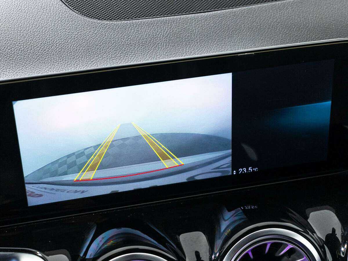 Mercedes-Benz GLB 2020 года с пробегом. Фото: #15