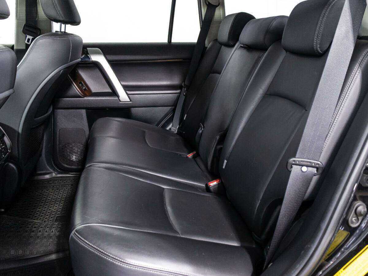 Toyota Land Cruiser Prado 2016 года с пробегом. Фото: #9