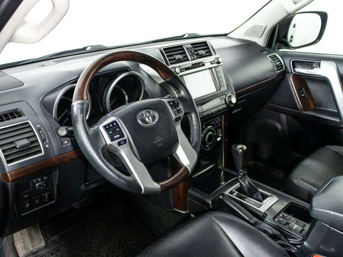 Toyota Land Cruiser Prado 2016 года с пробегом. Фото: #10