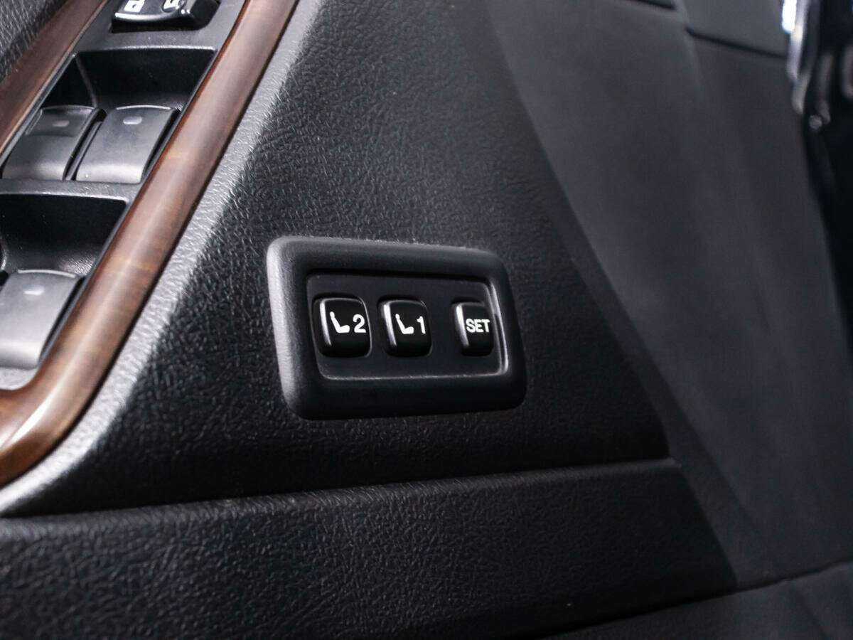 Toyota Land Cruiser Prado 2016 года с пробегом. Фото: #16