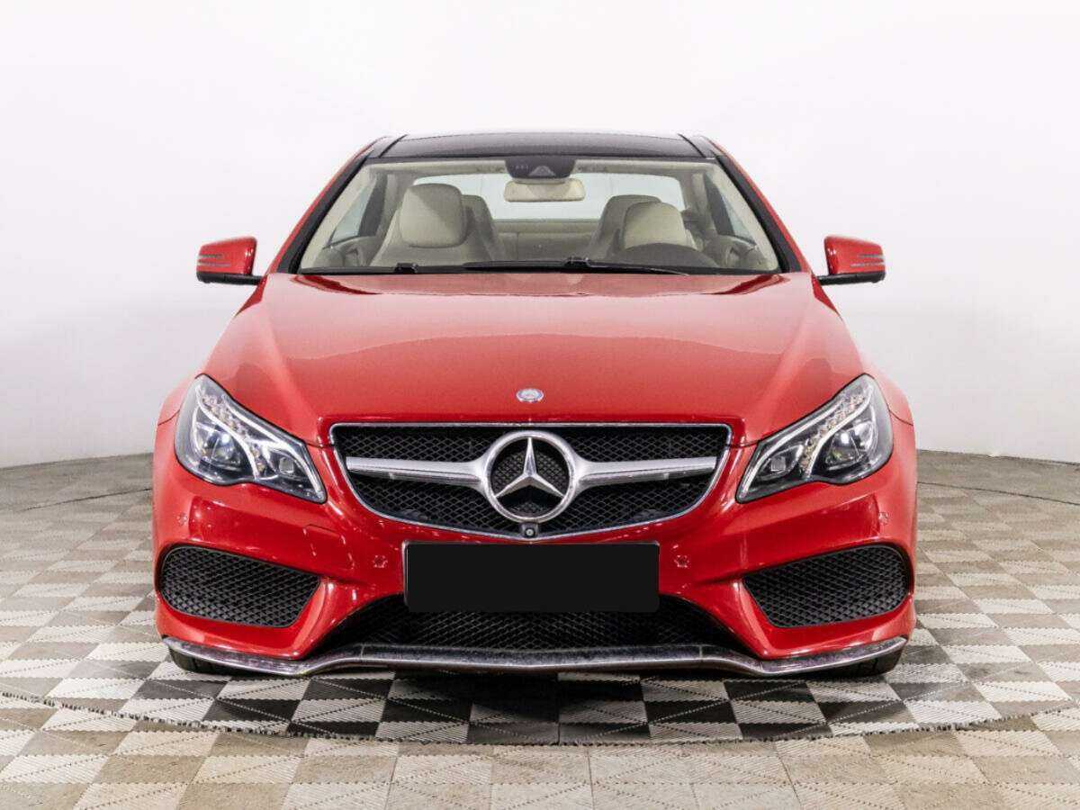Mercedes-Benz E-Класс 2015 года с пробегом. Фото: #1