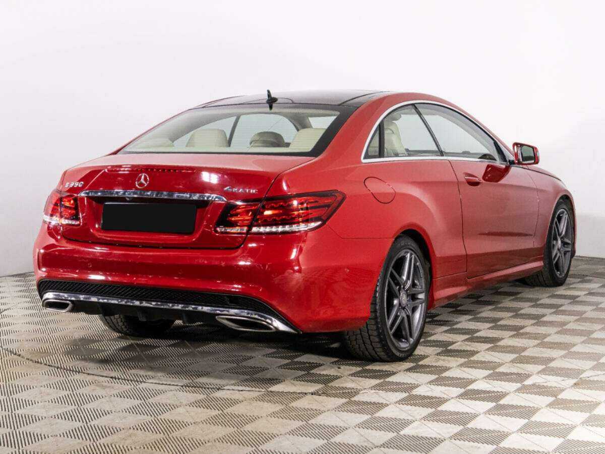 Mercedes-Benz E-Класс 2015 года с пробегом. Фото: #4