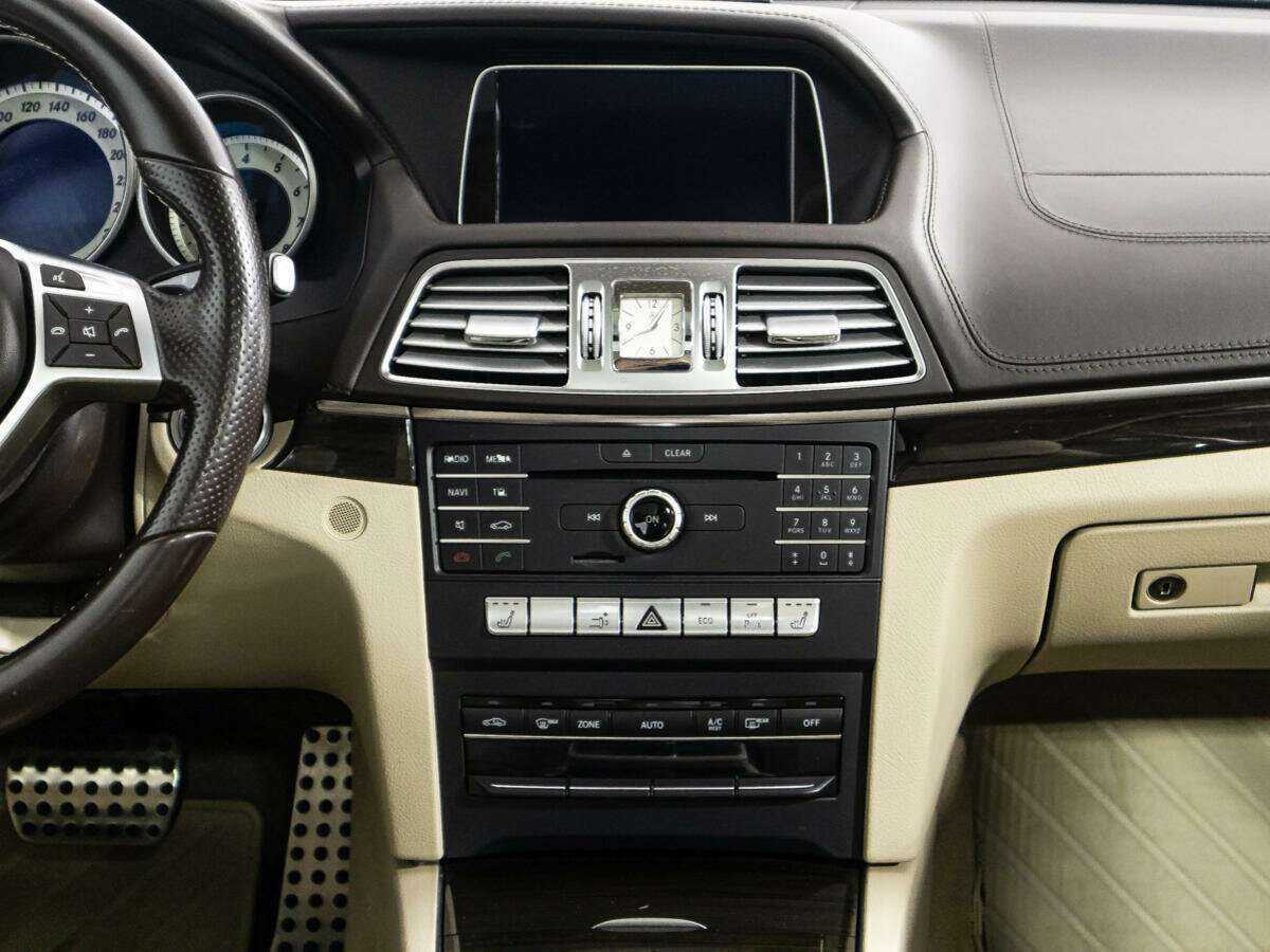 Mercedes-Benz E-Класс 2015 года с пробегом. Фото: #13