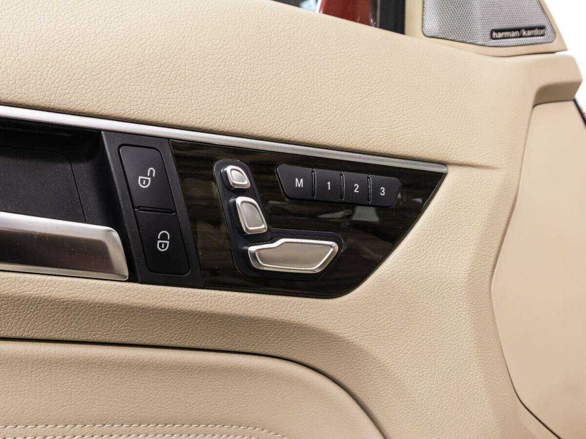 Mercedes-Benz E-Класс 2015 года с пробегом. Фото: #14