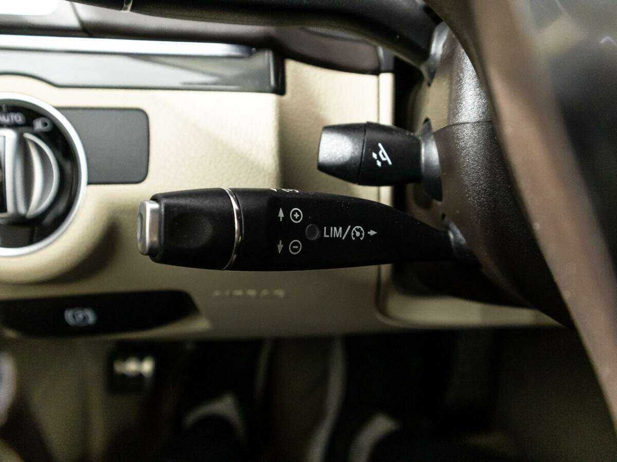 Mercedes-Benz E-Класс 2015 года с пробегом. Фото: #18