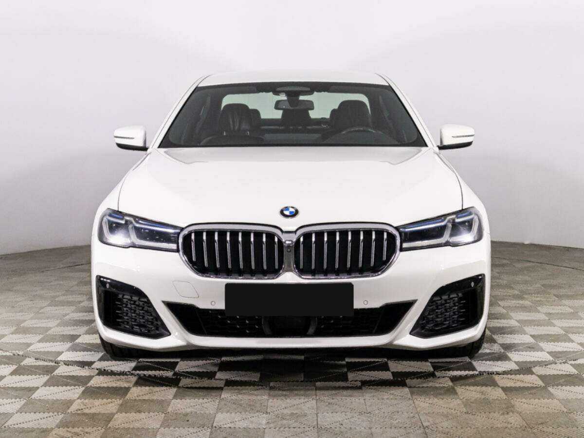 BMW 5 серии 2020 года с пробегом. Фото: #1