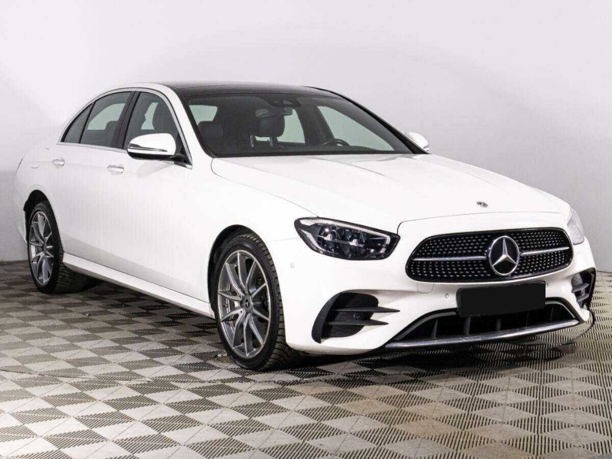 Mercedes-Benz E-Класс 2021 года с пробегом. Фото: #2