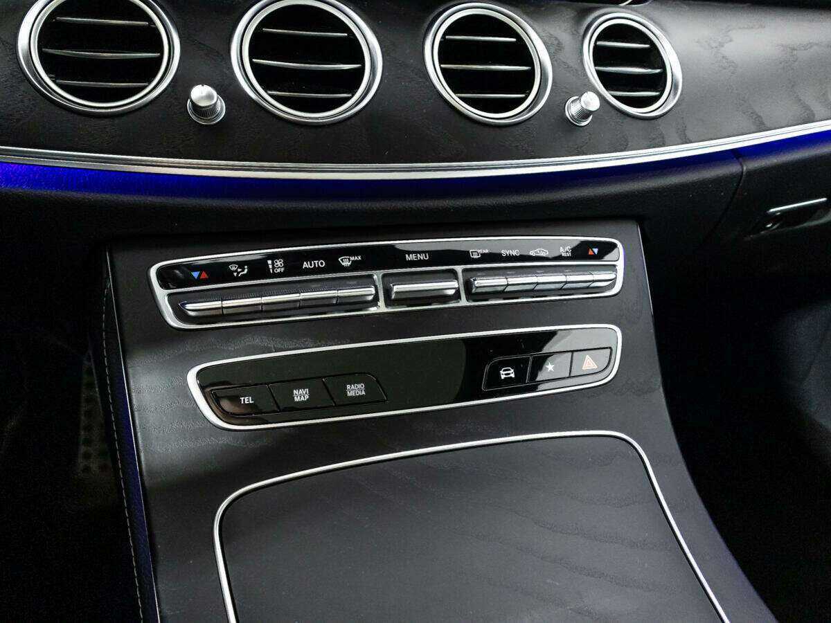 Mercedes-Benz E-Класс 2021 года с пробегом. Фото: #17