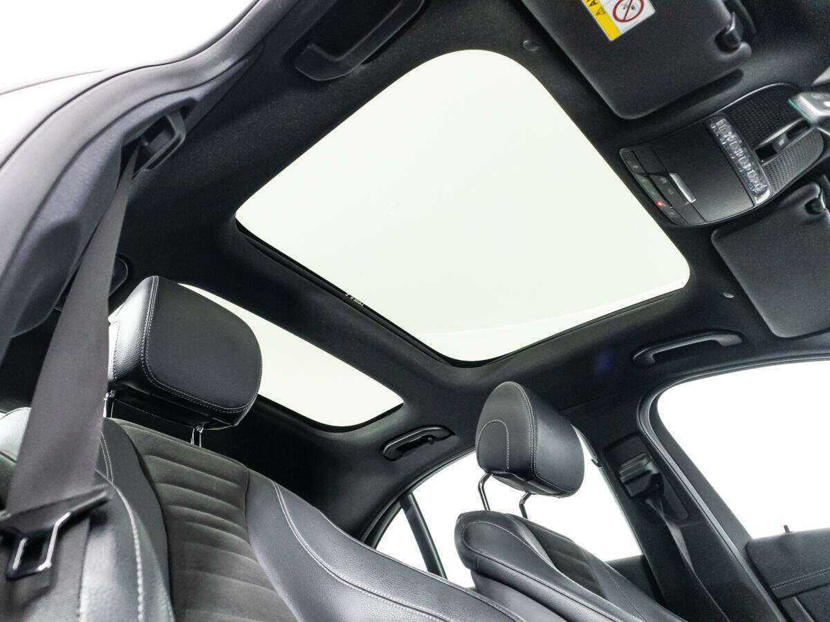 Mercedes-Benz E-Класс 2021 года с пробегом. Фото: #18