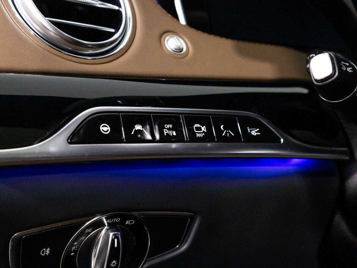 Mercedes-Benz S-Класс AMG 2015 года с пробегом. Фото: #17