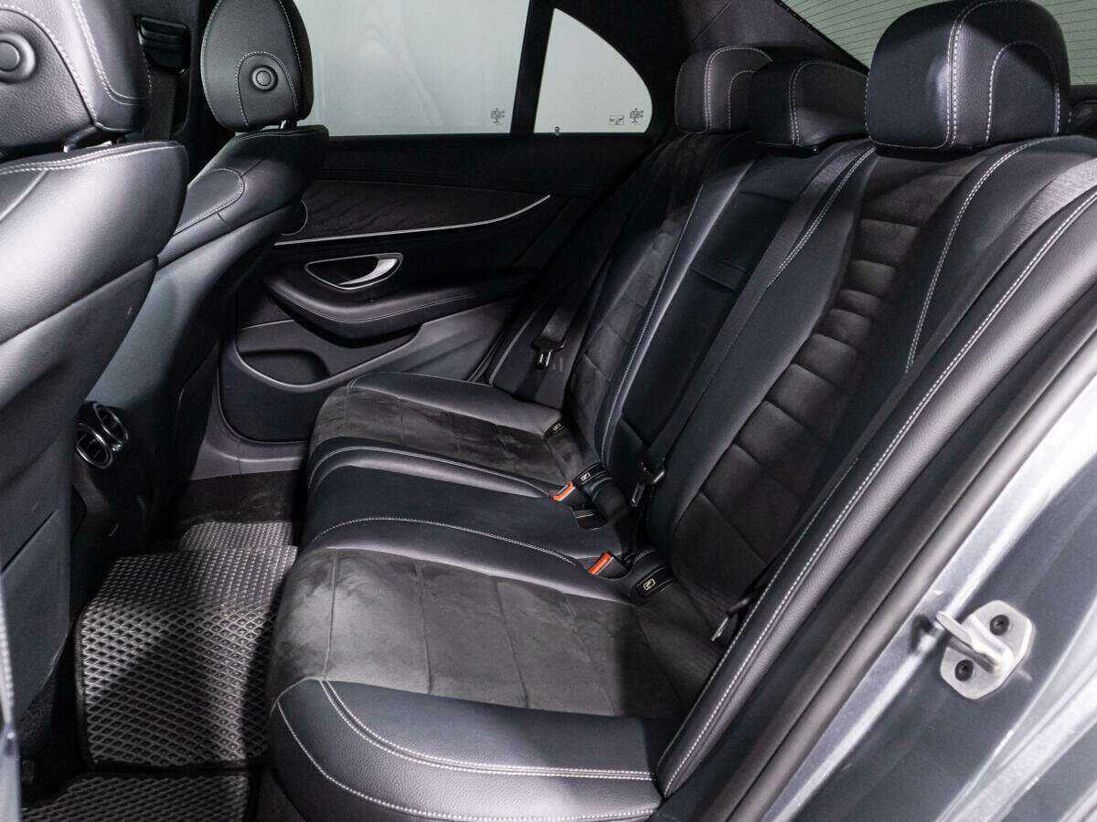 Mercedes-Benz E-Класс 2019 года с пробегом. Фото: #9