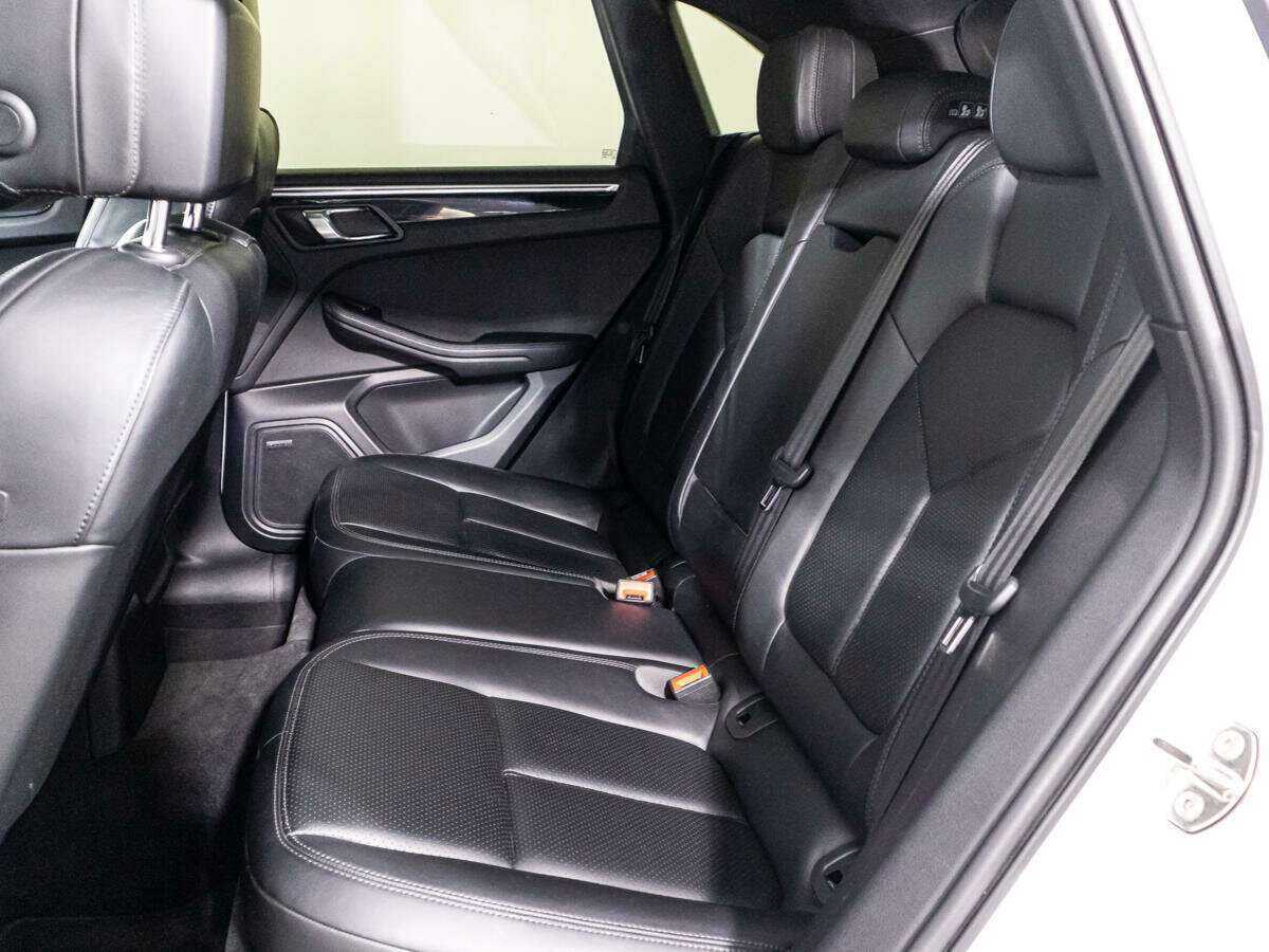 Porsche Macan 2015 года с пробегом. Фото: #9