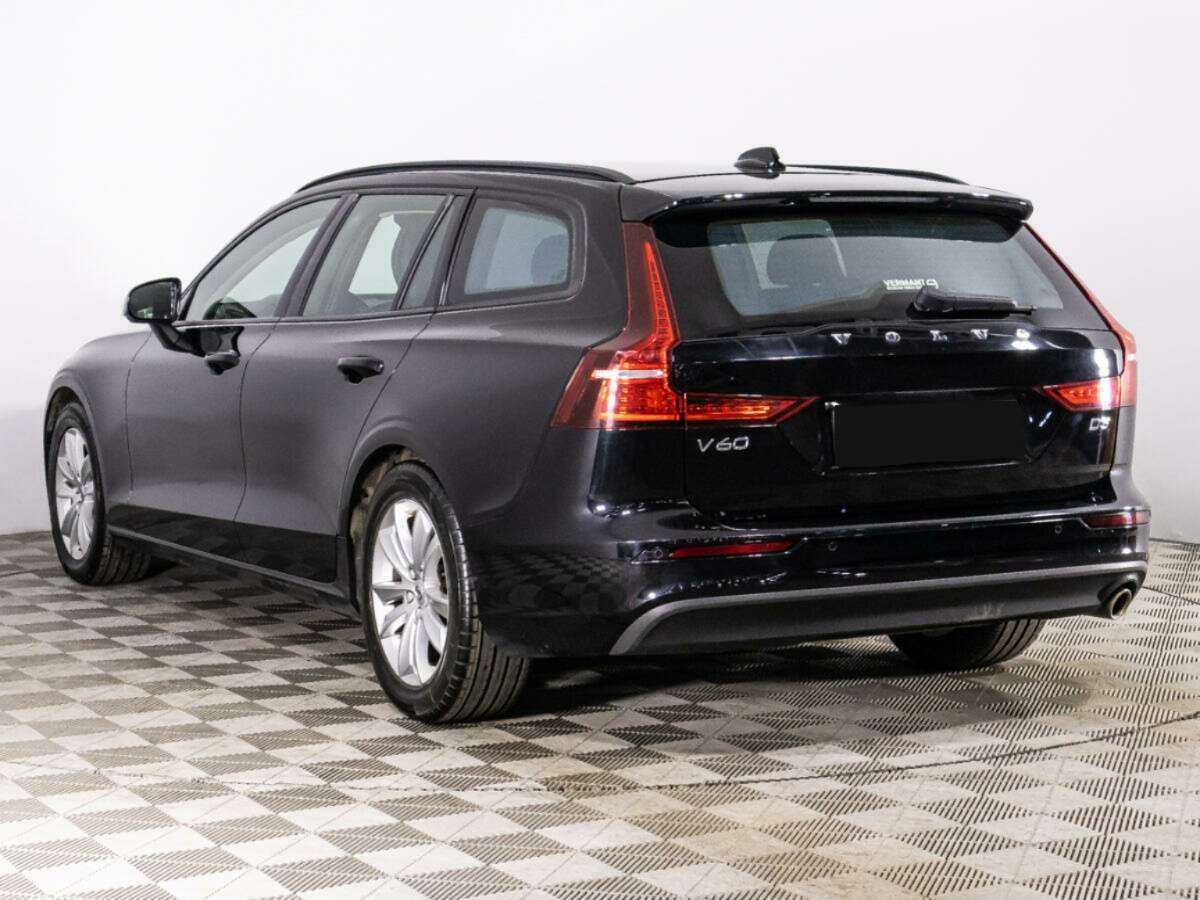 Volvo V60 2018 года с пробегом. Фото: #6