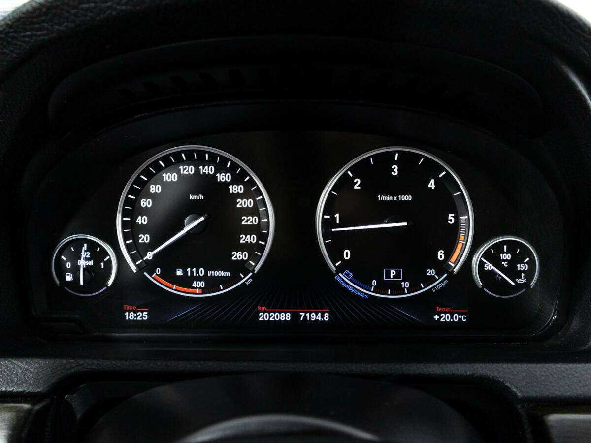 BMW 5 серии 2012 года с пробегом. Фото: #9