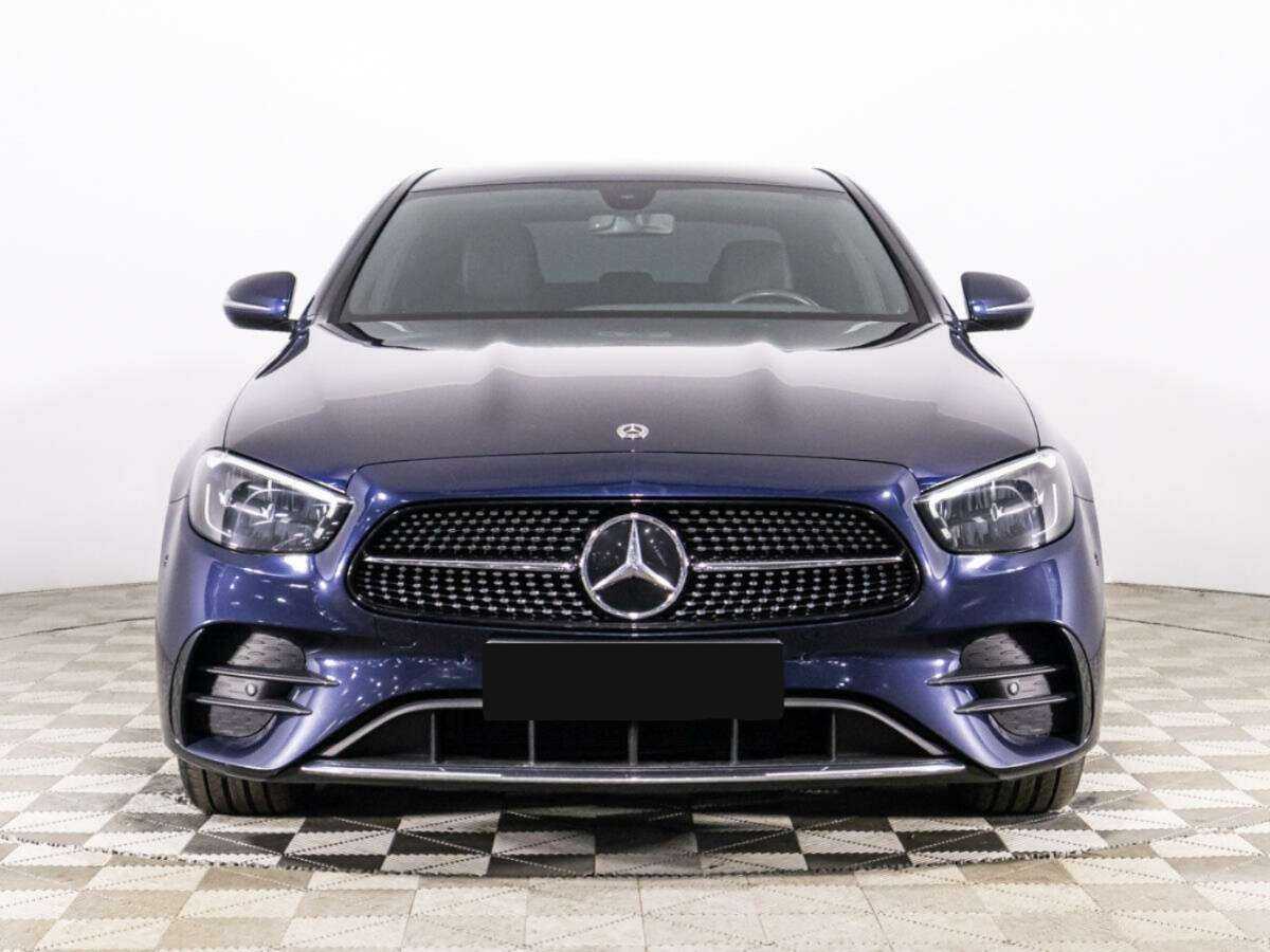 Mercedes-Benz E-Класс 2021 года с пробегом. Фото: #1