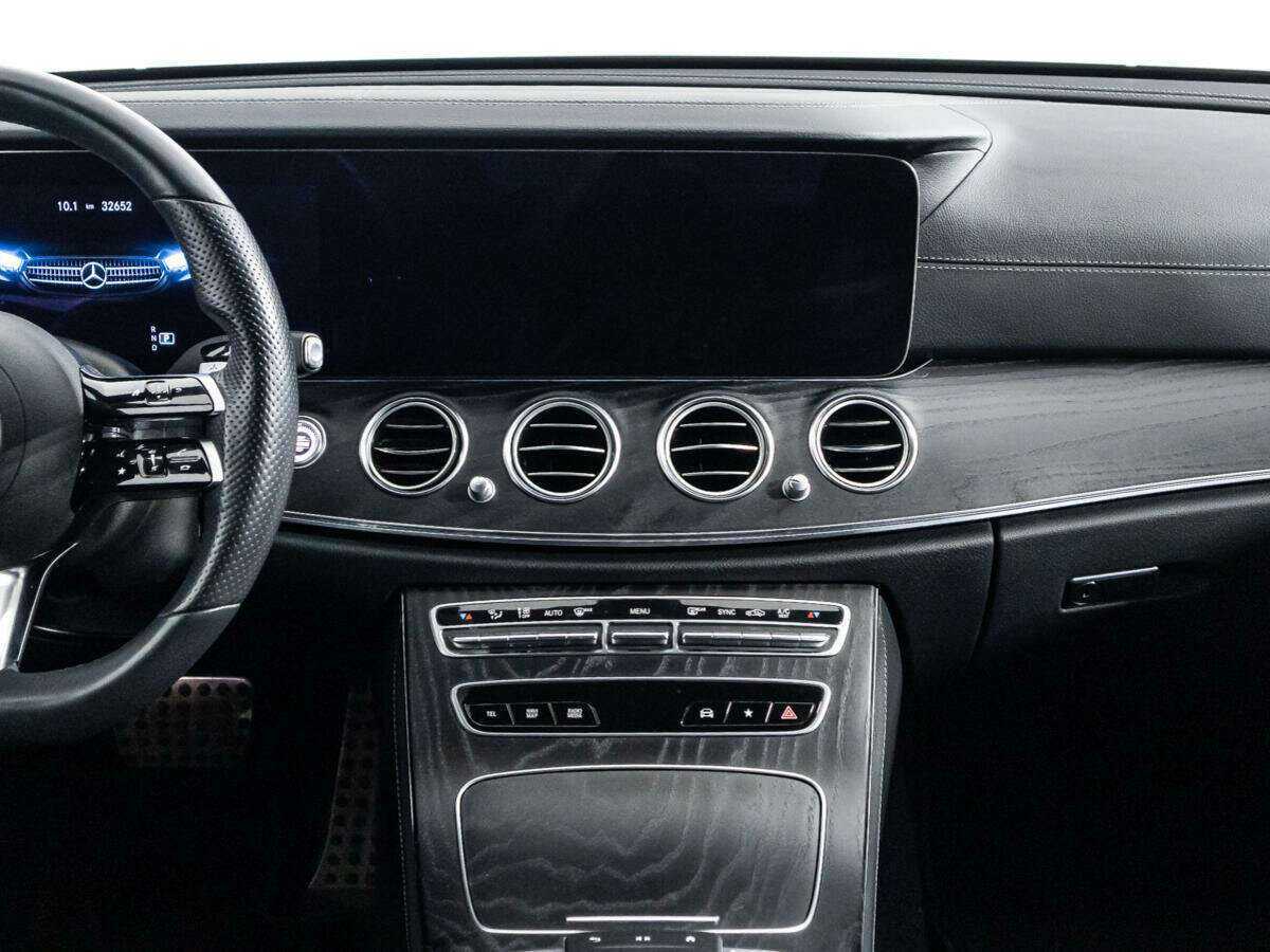 Mercedes-Benz E-Класс 2021 года с пробегом. Фото: #13