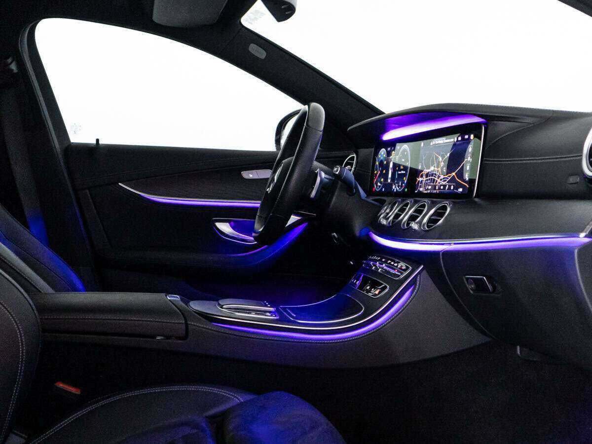 Mercedes-Benz E-Класс 2021 года с пробегом. Фото: #18