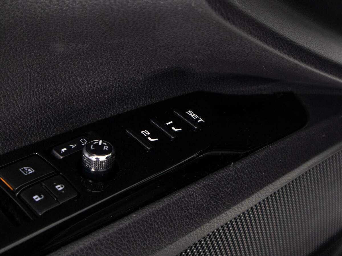 Toyota Camry 2018 года с пробегом. Фото: #14