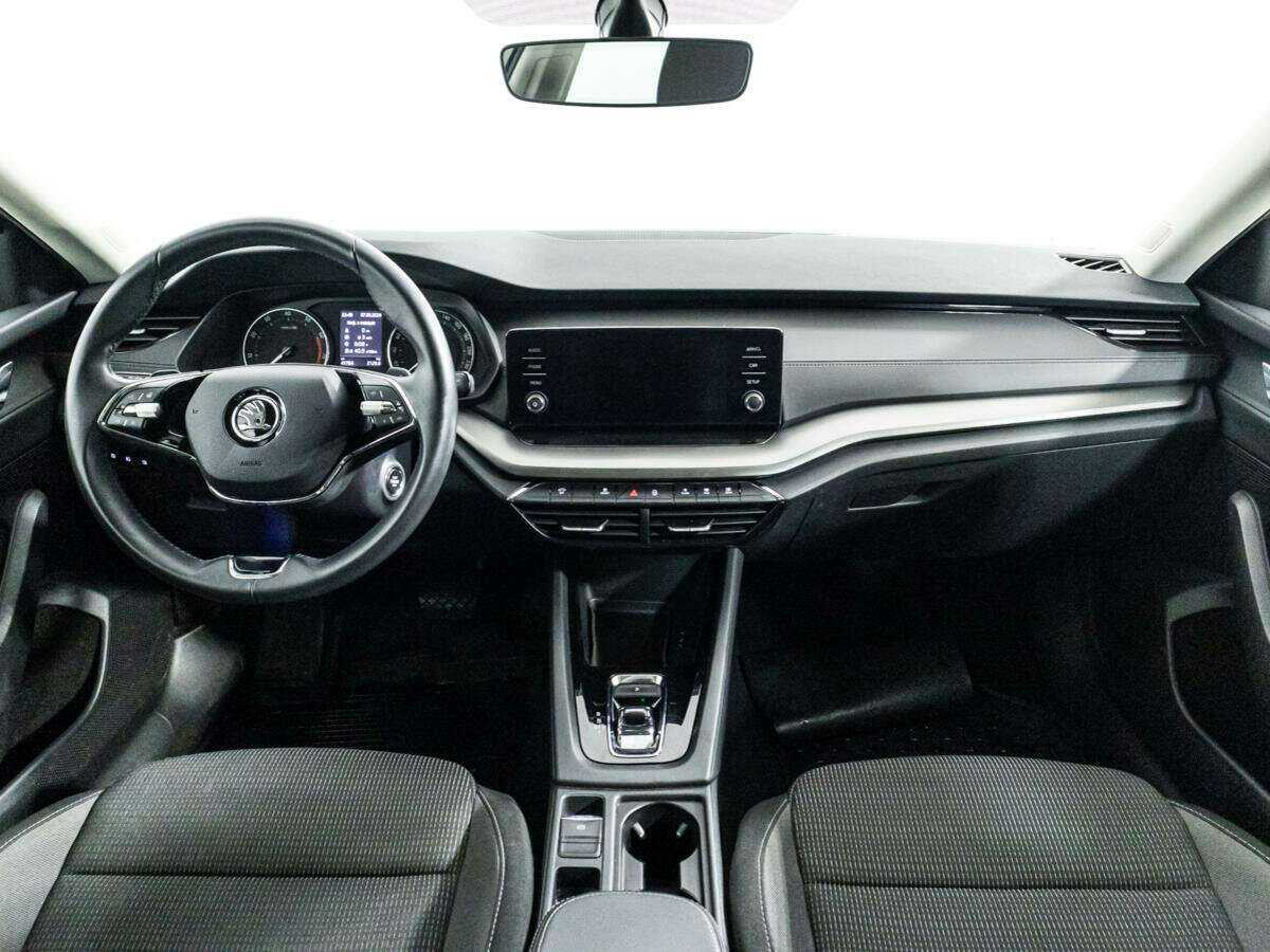 Skoda Octavia 2021 года с пробегом. Фото: #12