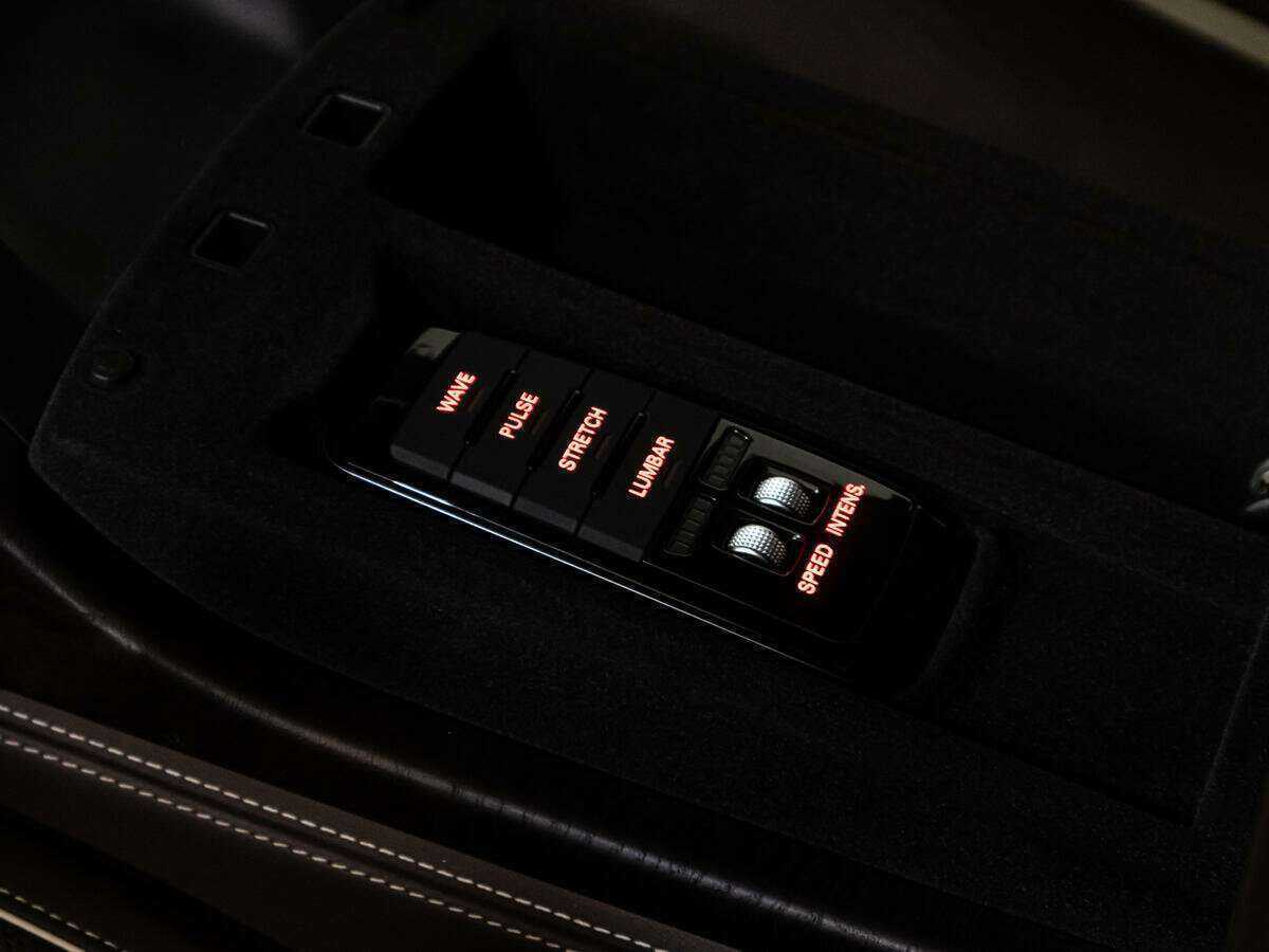 Audi A8 2014 года с пробегом. Фото: #13