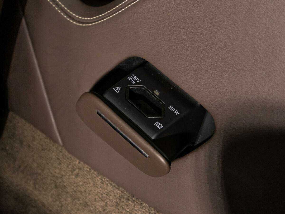 Audi A8 2014 года с пробегом. Фото: #15