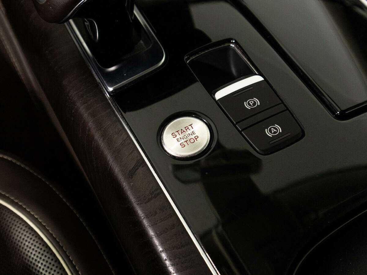Audi A8 2014 года с пробегом. Фото: #29