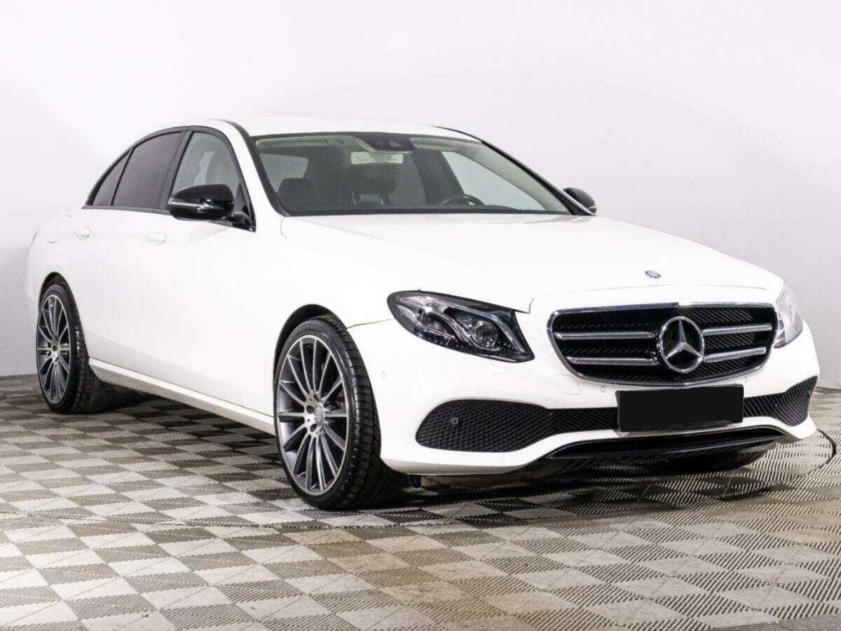 Mercedes-Benz E-Класс 2016 года с пробегом. Фото: #2
