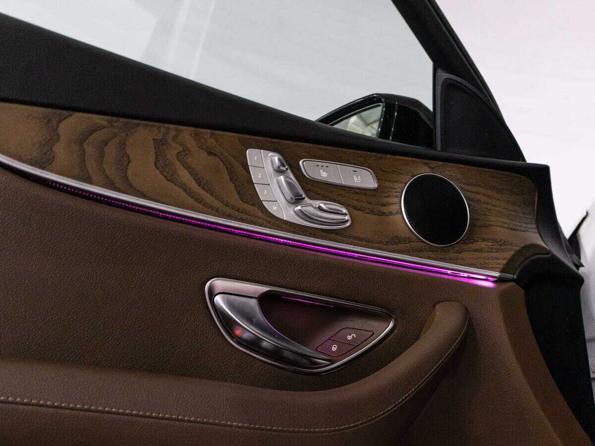 Mercedes-Benz E-Класс 2016 года с пробегом. Фото: #21