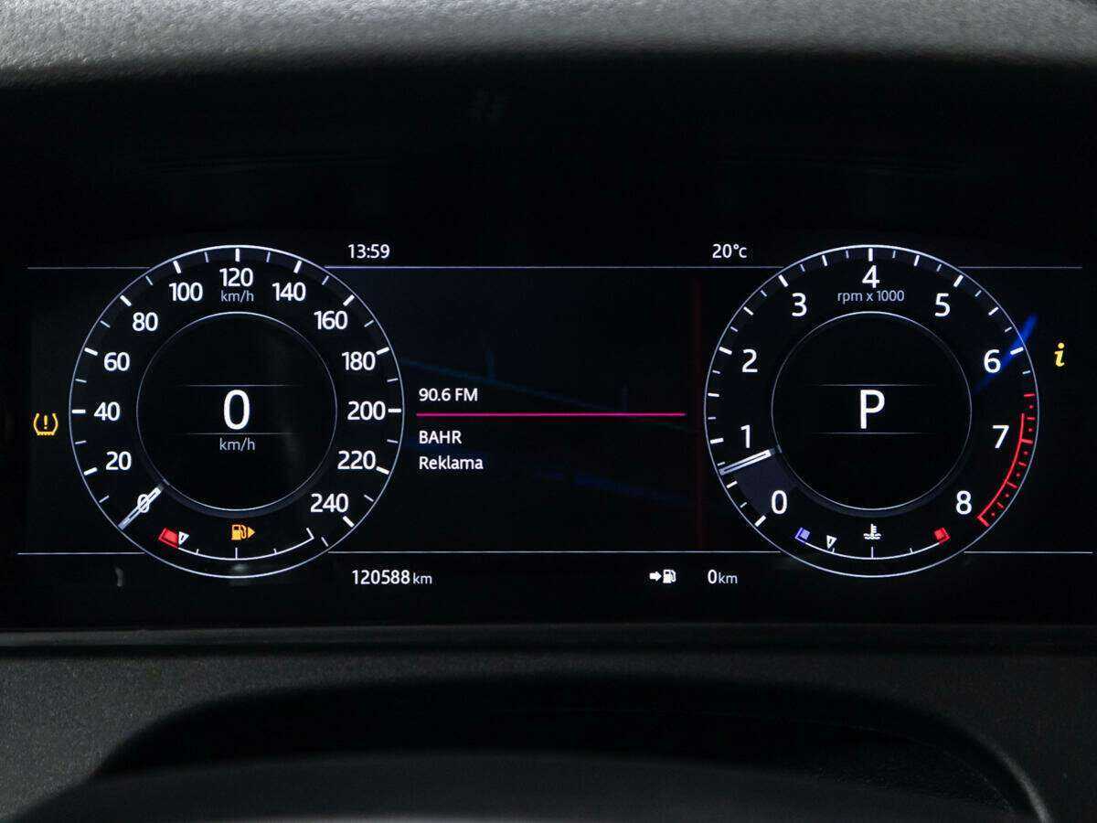 Land Rover Range Rover Velar 2019 года с пробегом. Фото: #10