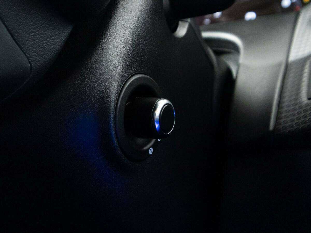 Land Rover Range Rover Velar 2019 года с пробегом. Фото: #16